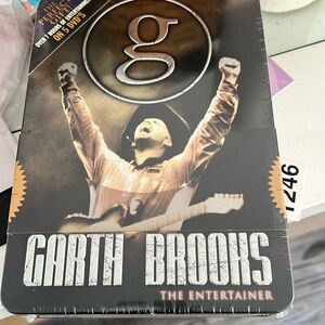 Garth brooks the entertainer dvd gift set SEALED